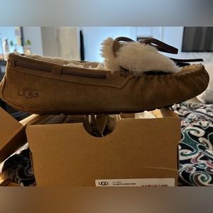 Ugg Dakota Double Bow